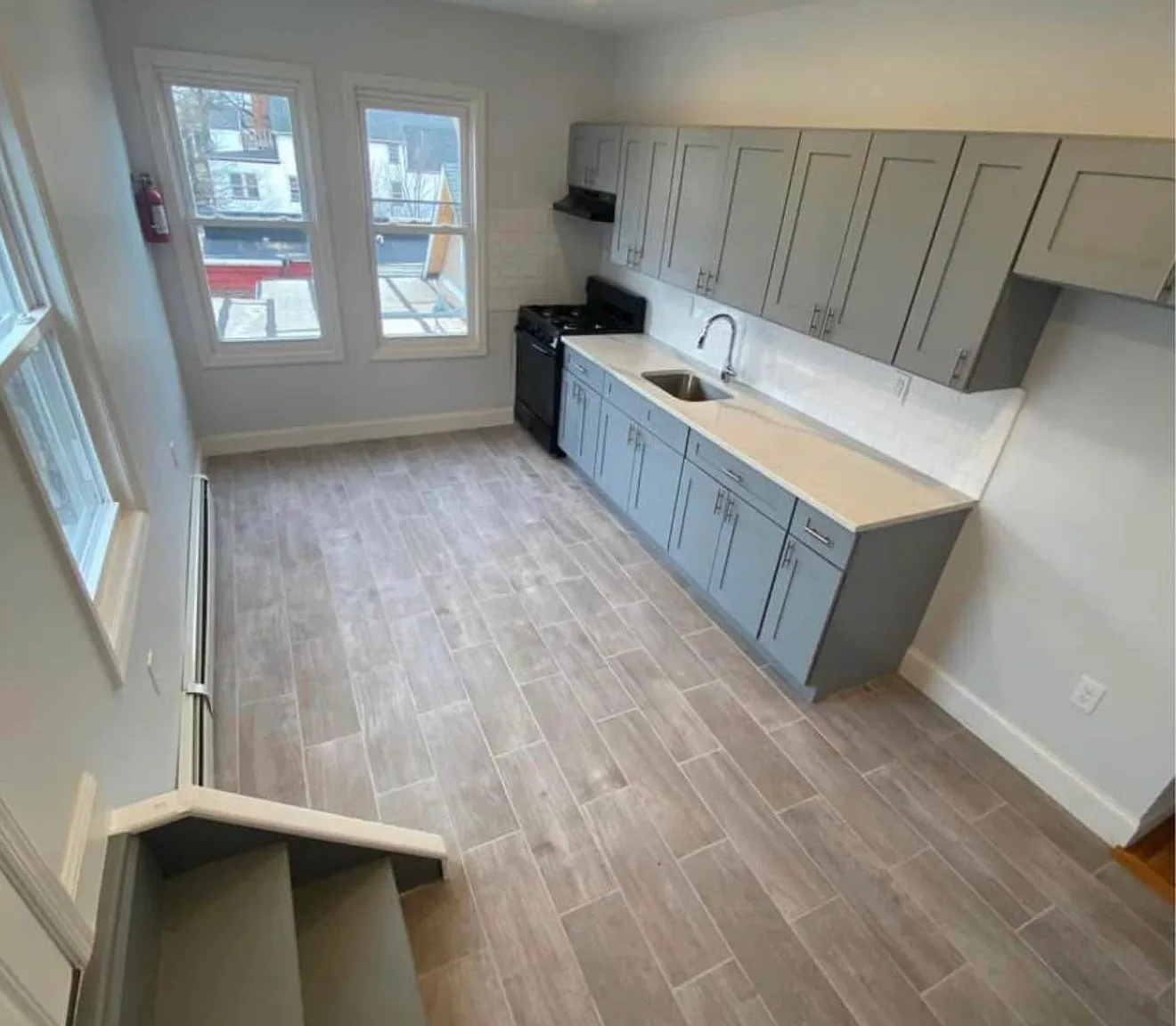 3 bed, $2,350 — Photo 2