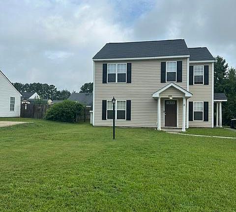 2nd image of 4608 Honeysuckle Lane