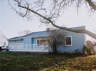 32 Toppa Blvd, Newport, RI 02840