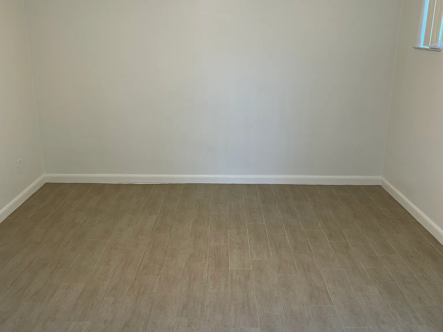 1 bed, 700 sqft, $1,350 — Photo 3