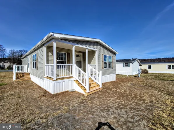 7 Monica Ave, Halifax, PA 17032