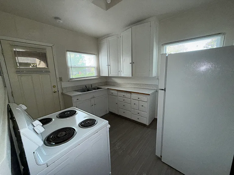 209 S 9th Ave #5 — Photo 7
