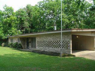 1030 Louise Ln, Wake Village, TX 75501