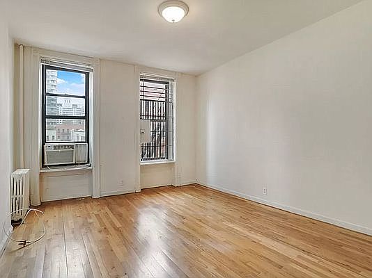 1st image of 304 E 83rd St #4VV