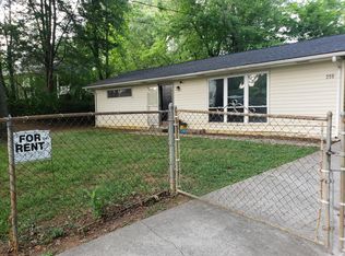 206 Byron Ln, Oak Ridge, TN 37830