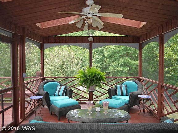 3rd image of 4109 Glouster Ln