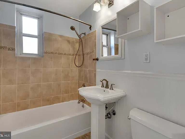 4000 Tunlaw Rd NW #1111 — Photo 8