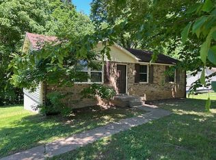2830 Sparrow Dr, Clarksville, TN 37040
