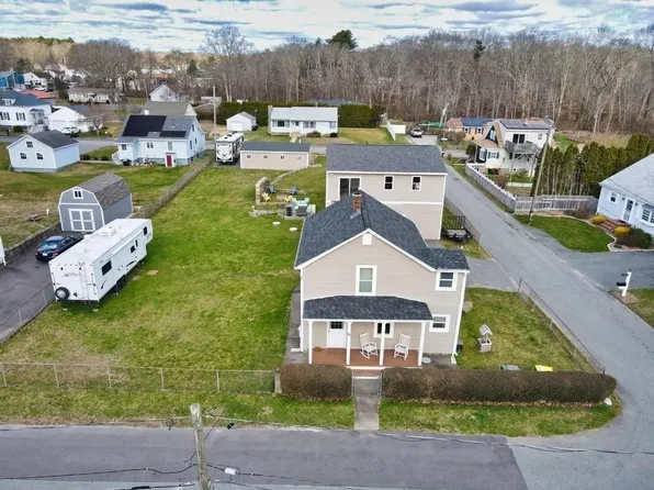 16 Acushnet Ave, Westport, MA 02790