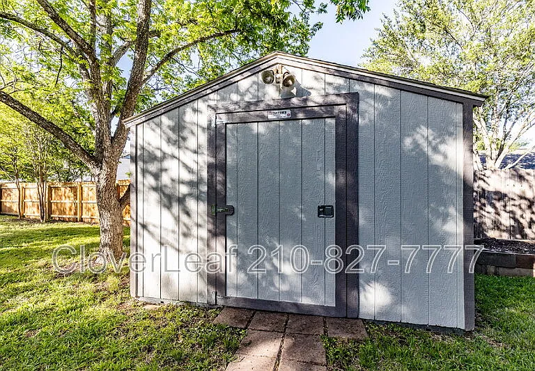 7426 Rainfall Park — Photo 43