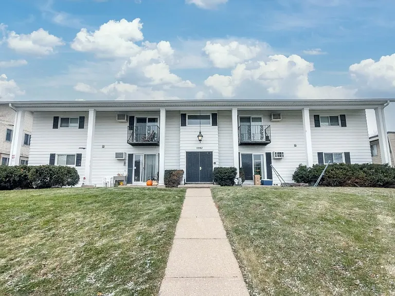 5582 Guilford Rd — Photo 2