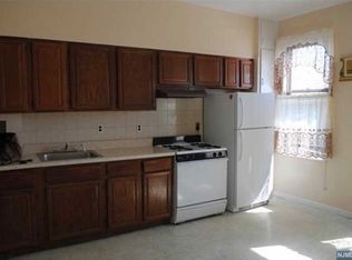 232 Main St #1F, Cliffside Park, NJ 07010