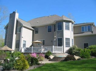 24 Wellington Dr, Long Valley, NJ 07853