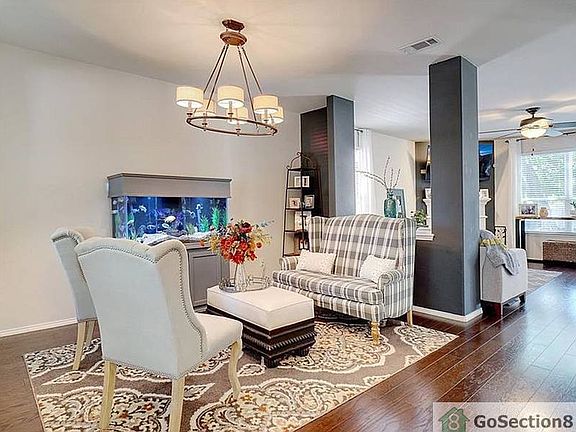 4th image of 10006 Lexington Dr