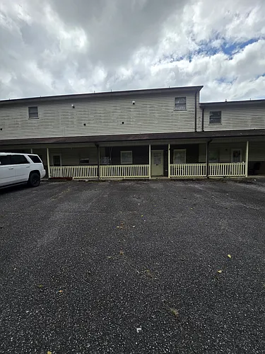 517 Hickory St Photo 1