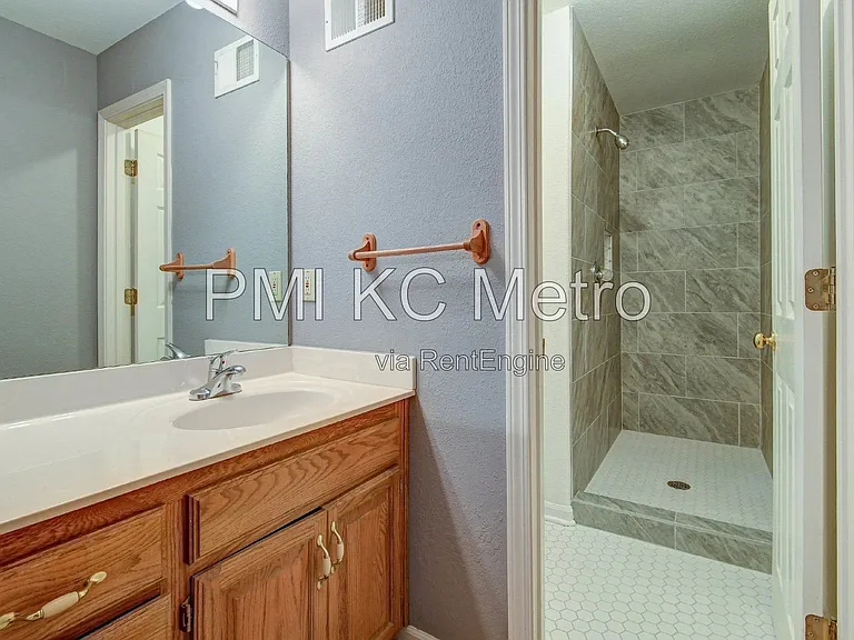 15811 E 20th St S — Photo 21