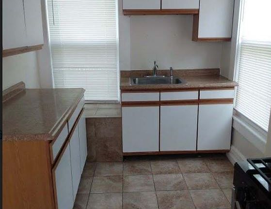 3rd image of 40 Ferndale Ave #2