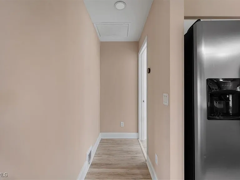 234 Pullman St — Photo 29