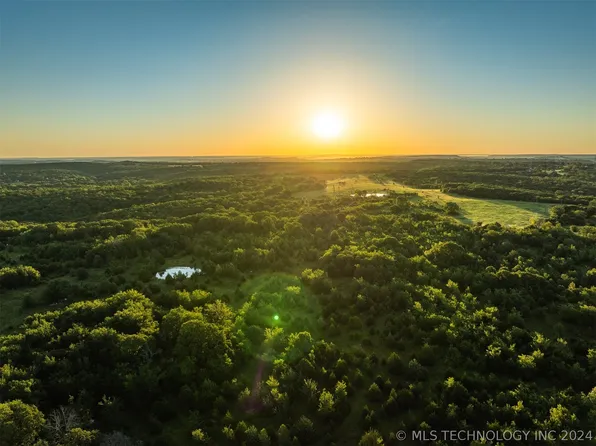 3 Turkey Pen Hollow Rd, Henryetta, OK 74437