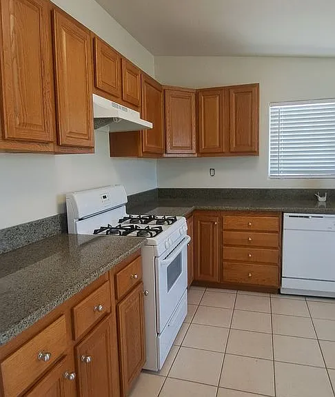74994 Serrano Dr — Photo 11