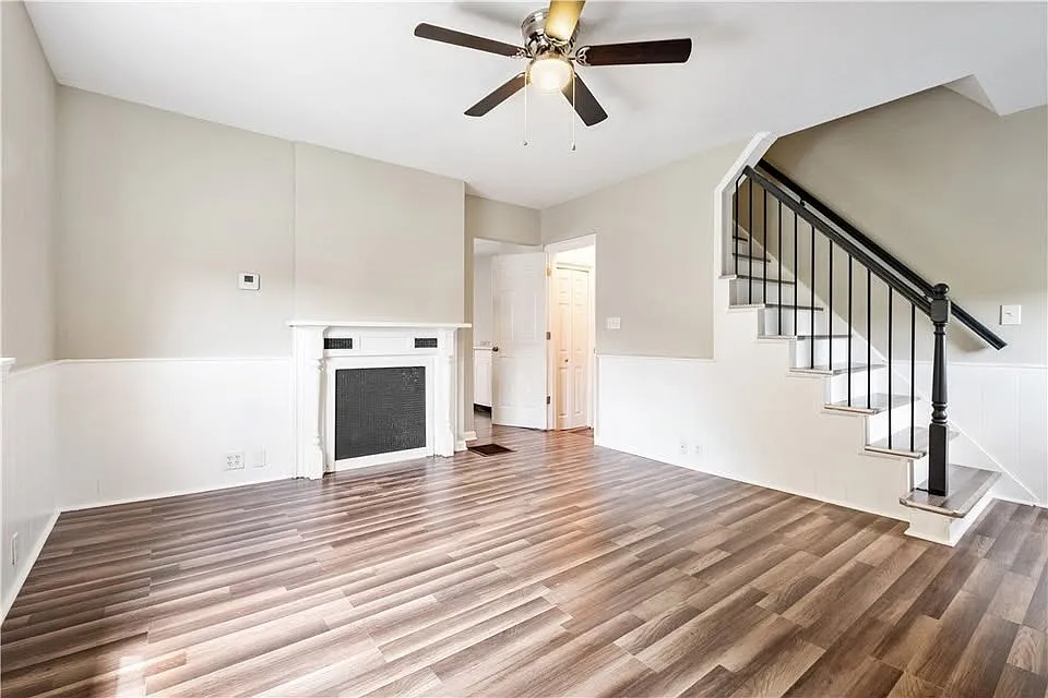 2 bed, 1098 sqft, $1,395 — Photo 4
