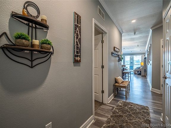 3rd image of 248 Plaza Gardens Ct Unit 2C