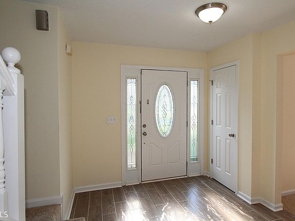 3rd image of 1510 Duren Farms Dr #98