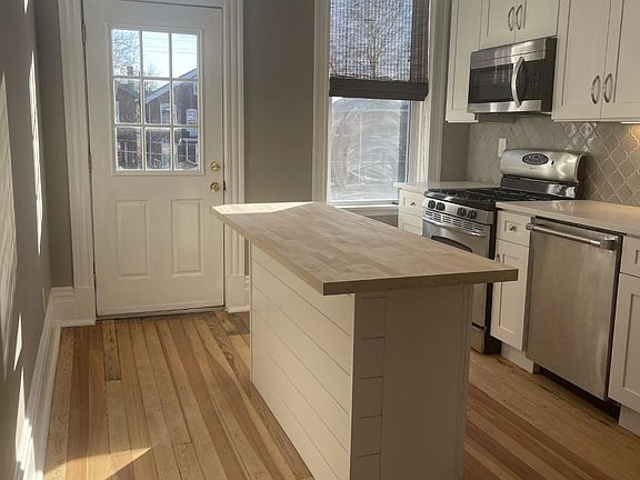 3rd image of 3816 McRee Ave #2F