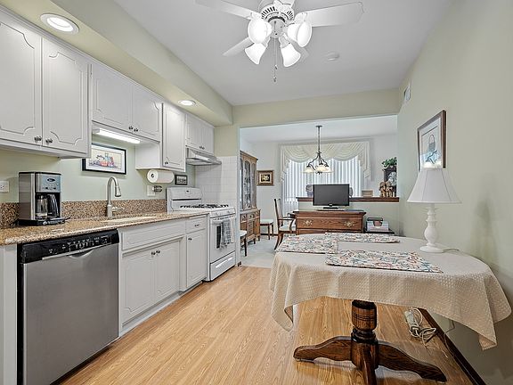 4th image of 7345 154th St