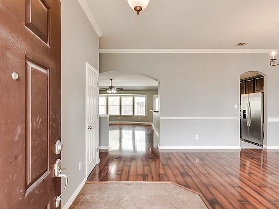 4th image of 116 Justin Leonard Dr