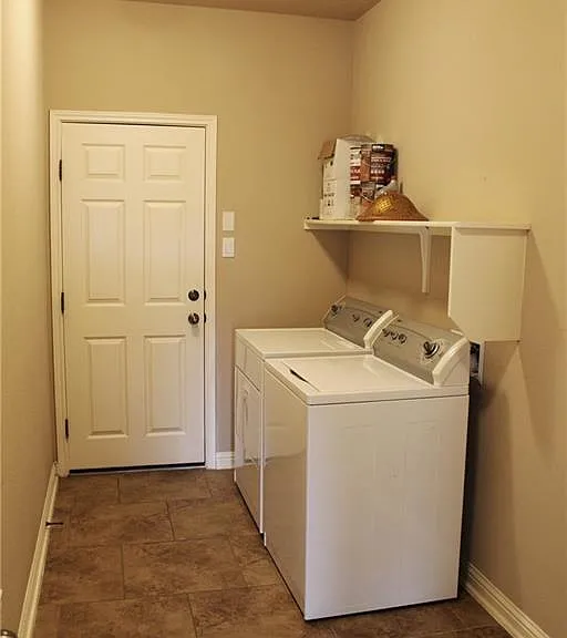 19500 Sangremon Way — Photo 10