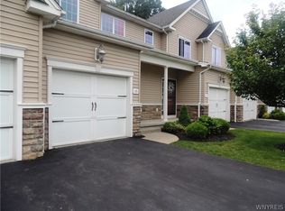 155 Slate Bottom Dr, Depew, NY 14043
