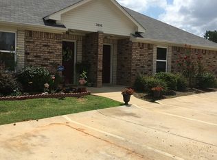 2102 Jahan Trl #100, Longview, TX 75604