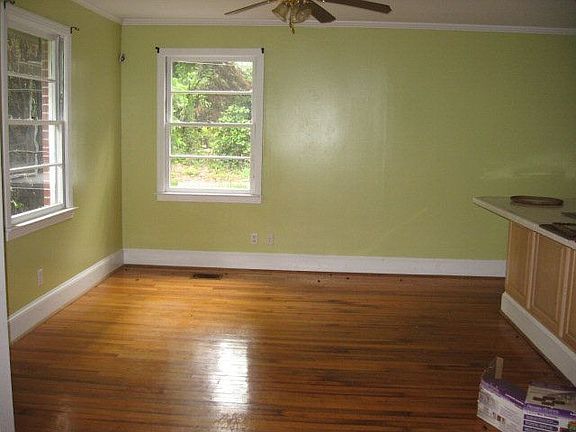 5th image of 2917 King Alfred Dr