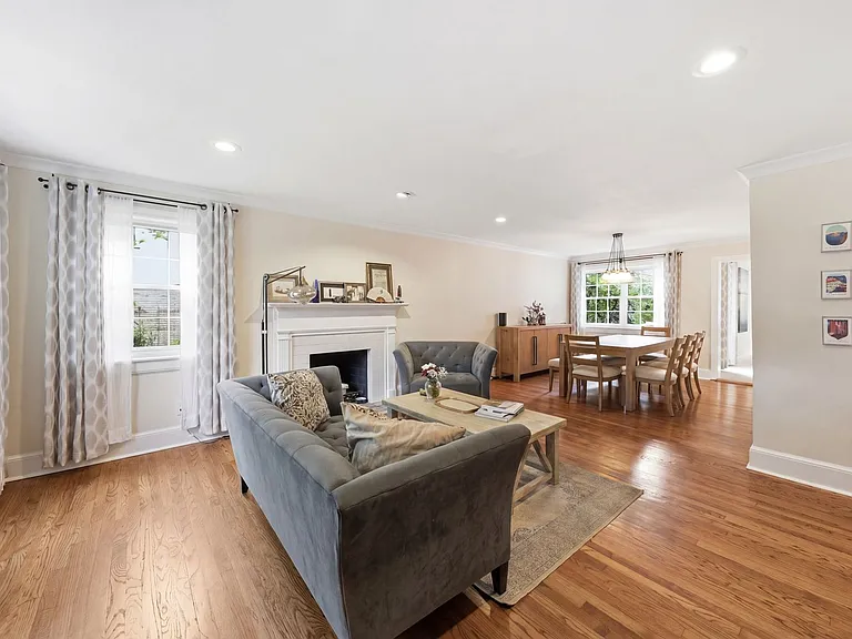 6728 Fieldhouse Way — Photo 8