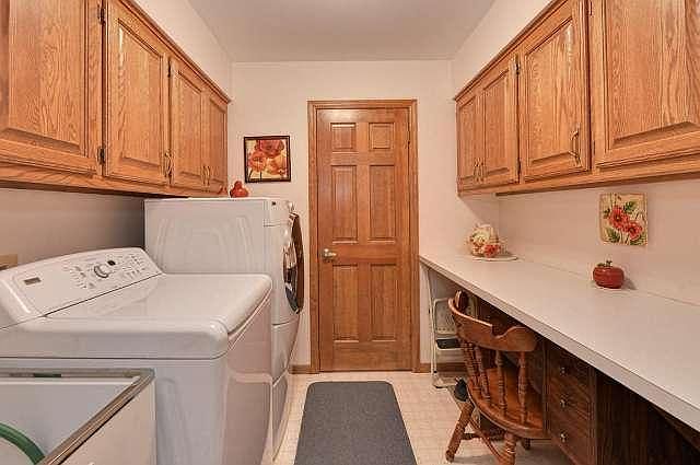 1st image of 847 Fairview Dr