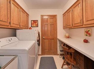 847 Fairview Dr, Hartford, WI 53027