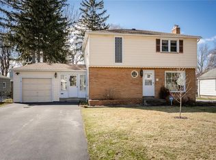 15 Sydenham Rd, Rochester, NY 14609
