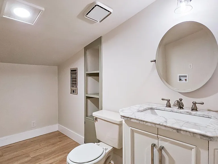 4033 Lucerne Dr SE — Photo 37