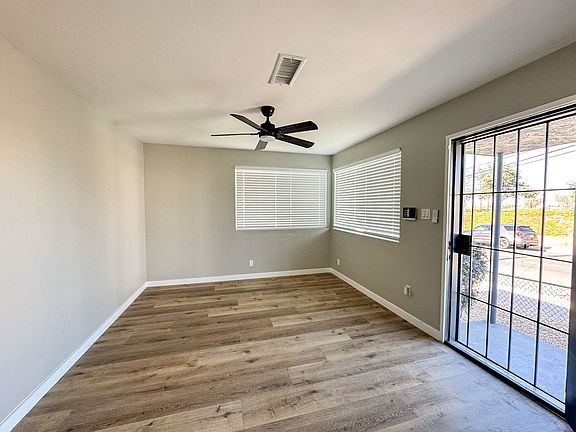 3rd image of 6657 Osler St