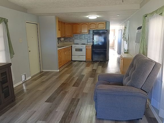 2nd image of 18151 SE 52nd St Unit 23
