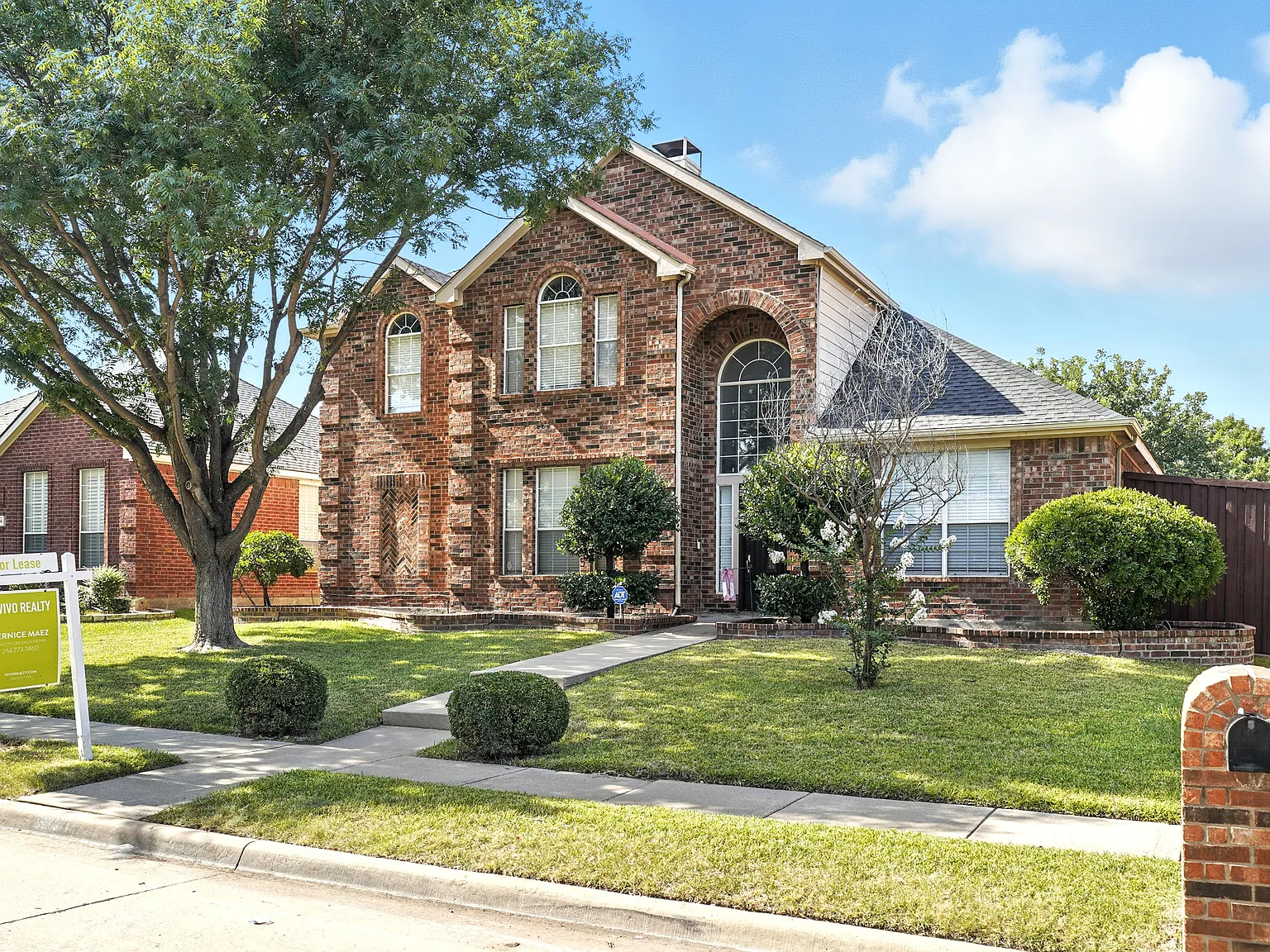4 bed, 2786 sqft, $3,250 — Photo 3