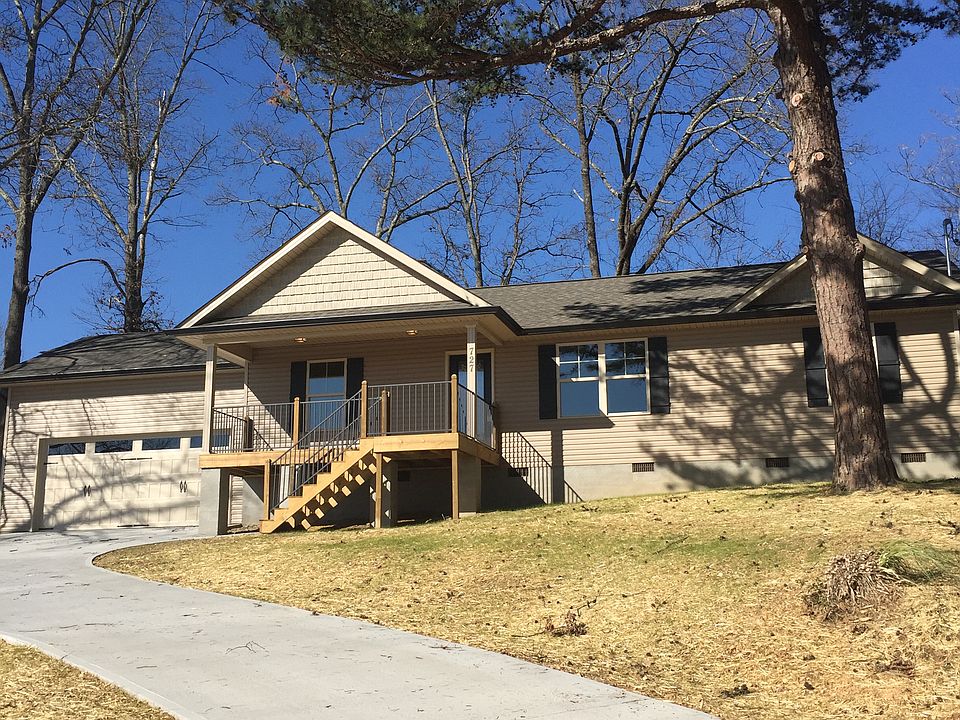 1st image of 727 Martha Ln