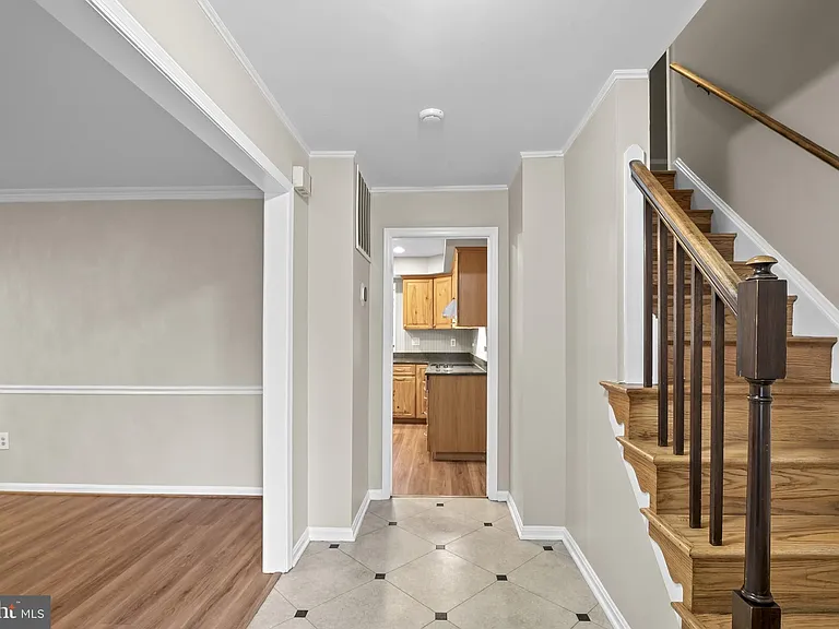 16632 S Westland Dr — Photo 4