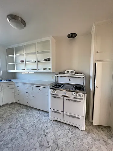 4402 N Lakewood Blvd #4402 Photo 1