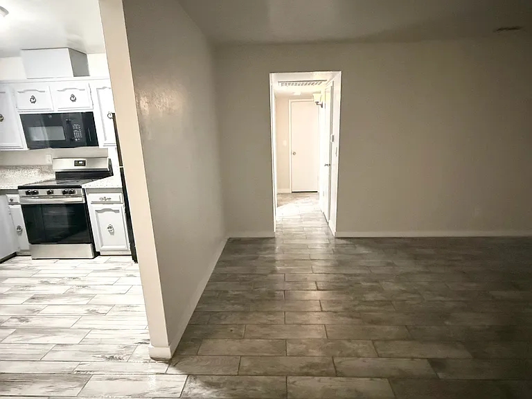 7089 N Howard St #104 — Photo 4