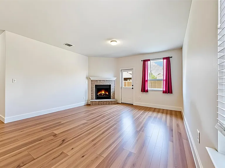 104 Quarryman Dr — Photo 6