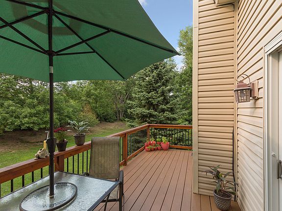 5th image of 15724 Maple Island Ct