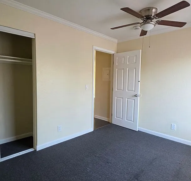 Sierra Crossing Apartments — Photo 19