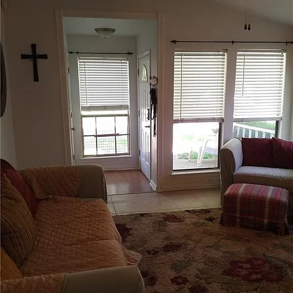 1102 Weatherly Dr — Photo 5